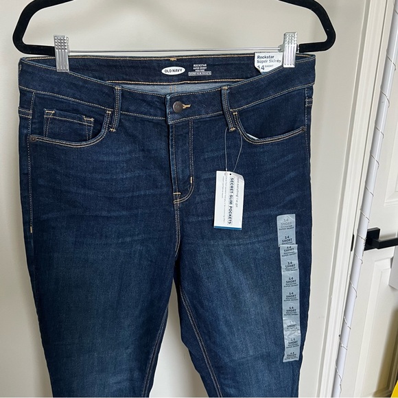 Old Navy Highrise Skinny Jeans - Picture 11 of 11